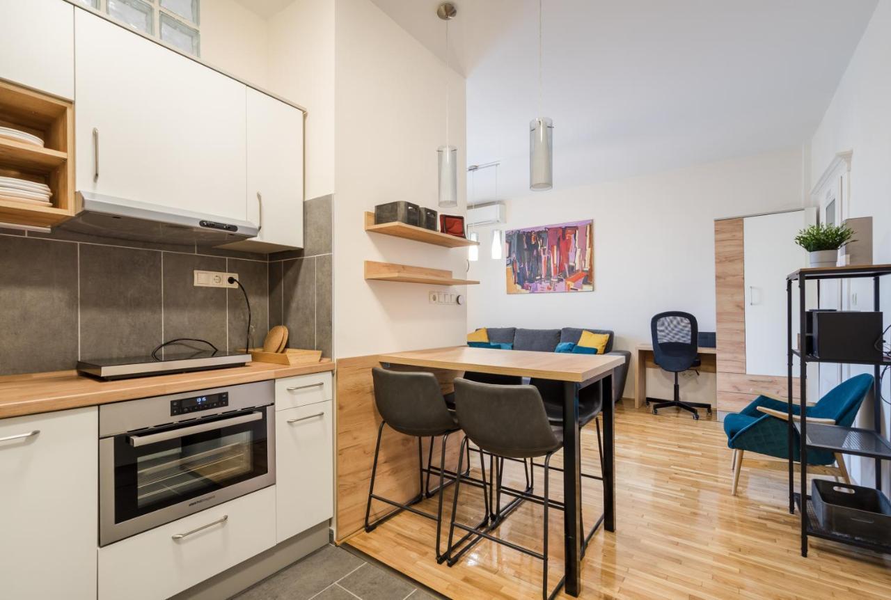 Bpr Blue Paradise Apartment With A/C Budapest Extérieur photo